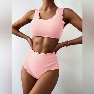 MOLYBELL Chic Scalloped Bikini Set in Light Pink Size XL